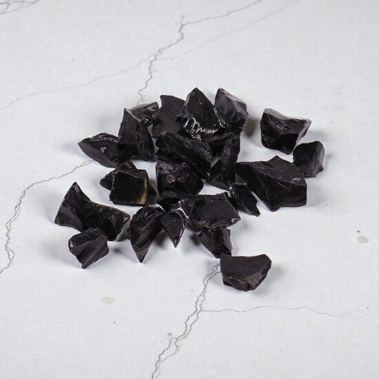 Melnais obsidiāns (neapstrādāts) 1gab